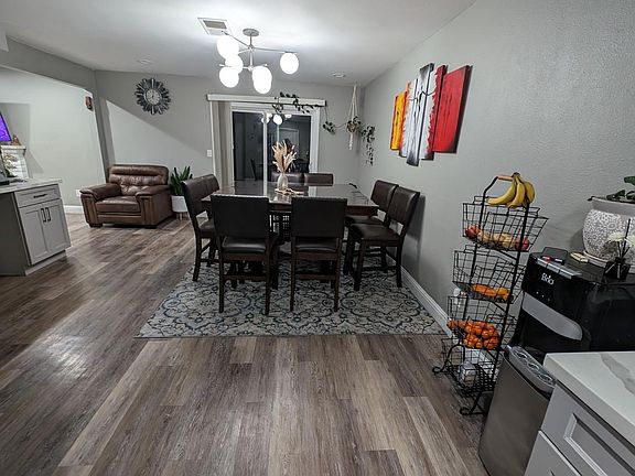 3rd image of 592 Mission Pl