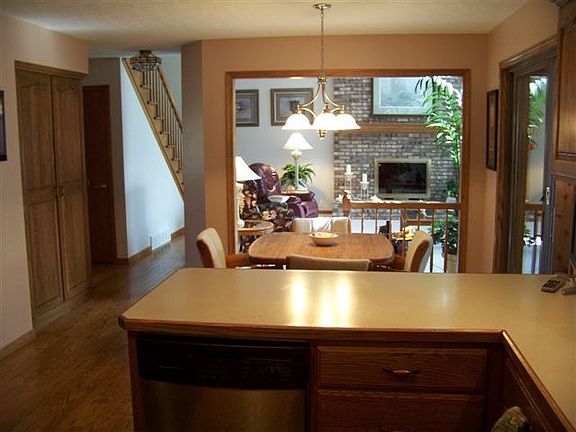 3rd image of 8509 Hunting Dr