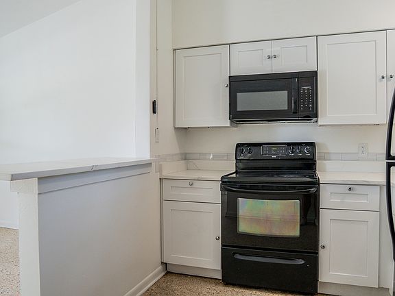 4th image of 5924 Jason St #A