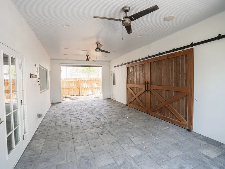 4819 W San Miguel St — Photo 19
