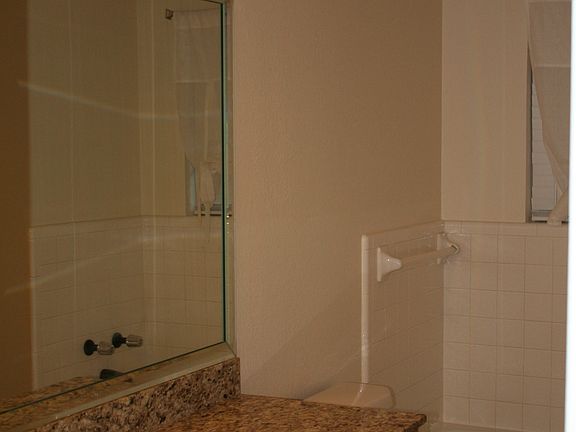 5th image of 112 Archer St