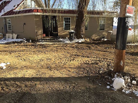 5th image of 911 Mississippi Ln