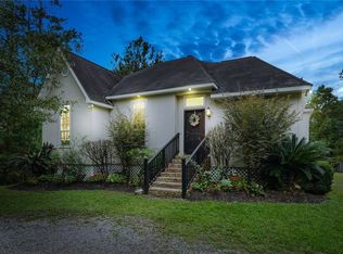 800 Canary Pine Ct, Mandeville, LA 70471