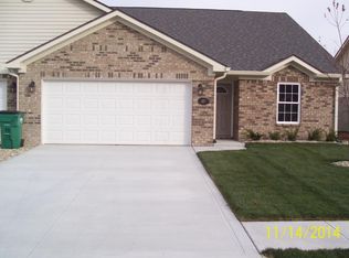 113 Country Ct, Danville, IN 46122