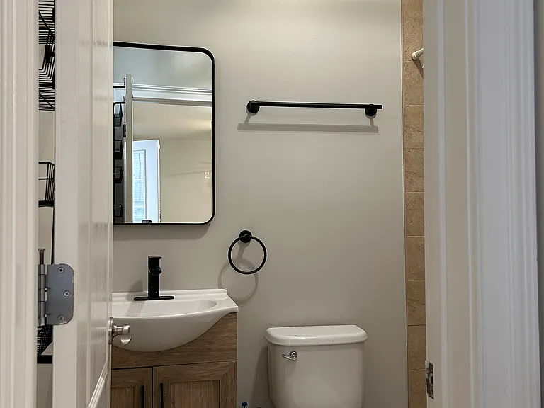 319 Ramona Ave — Photo 4