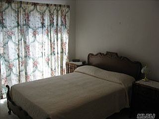 5th image of 37 Croydon Dr