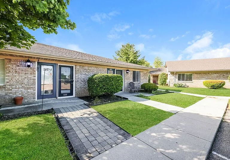 339 Lewis B Moore Dr — Photo 2