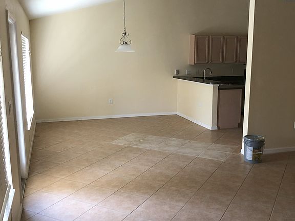 4th image of 1022 NW 22nd Ter