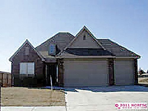 2nd image of 7008 N 121st East Ct