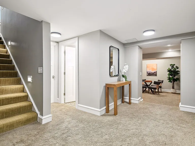 185 W Lake St — Photo 30