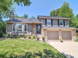 12026 S Greenwood St, Olathe, KS 66062
