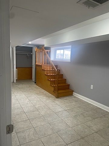 2nd image of 2853 W 51st St