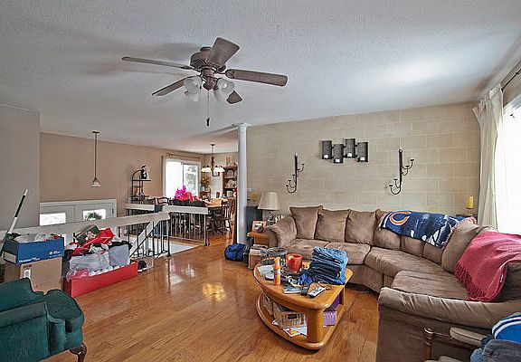 3rd image of 5223 Arlington Dr W