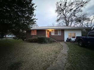 248 S 7th Ave, Woodland, GA 31836