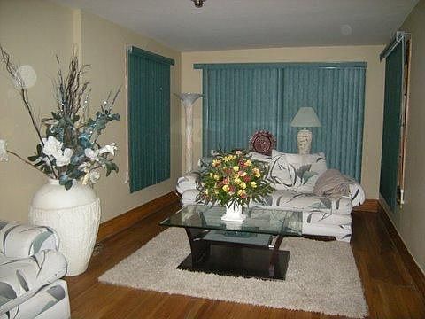 3rd image of 612 S Highland Ave
