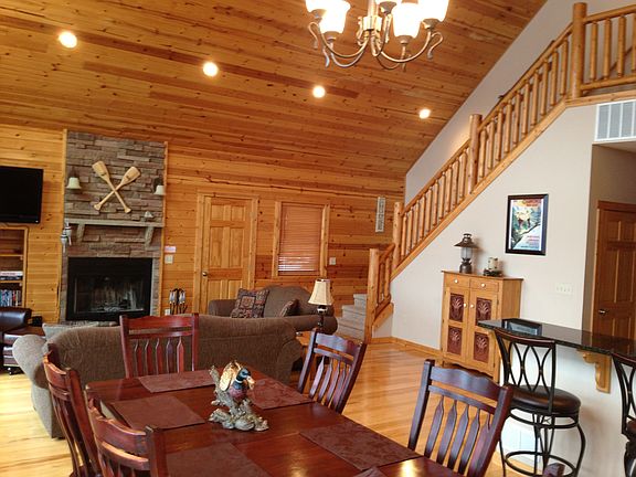 3rd image of 60 Cedar Shores Dr