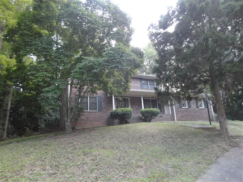 2nd image of 126 Valley View Dr