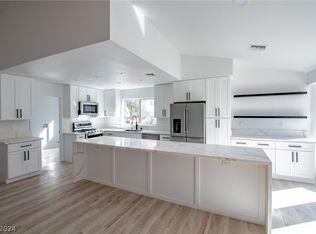 2824 Golf Links Dr, Las Vegas, NV 89134