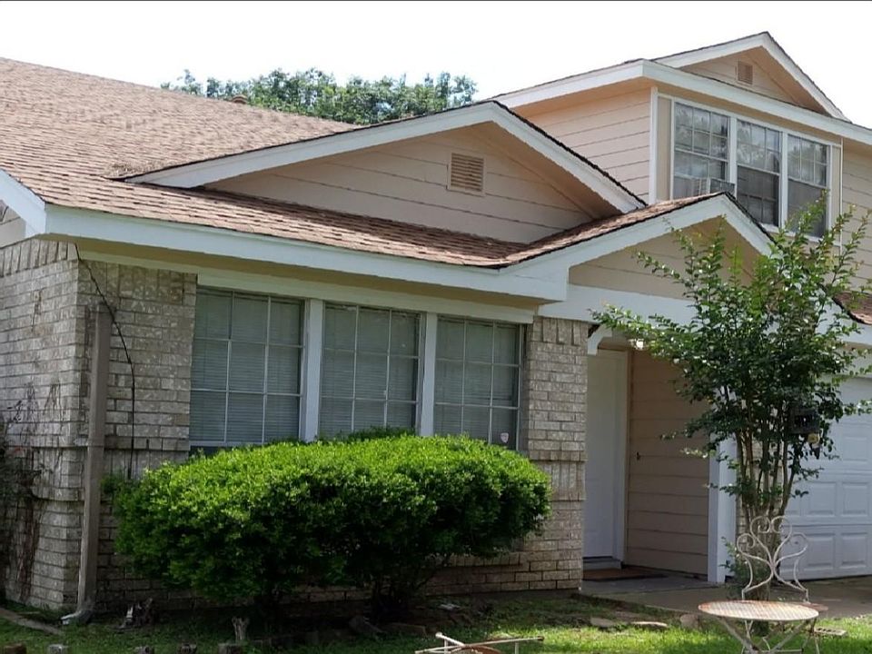 1st image of 11723 Fairpoint Dr