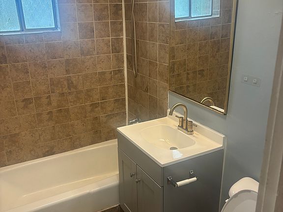 5th image of 7827 Sabra Dr