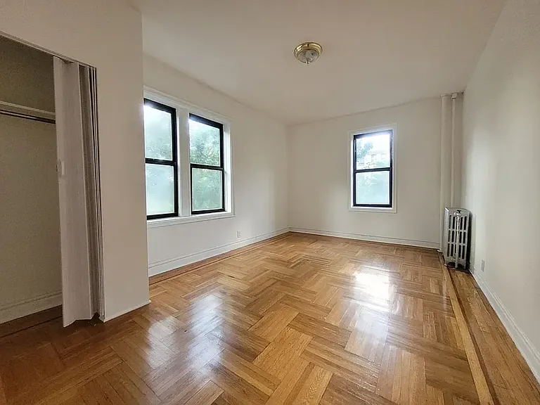 147 W 230th St #5J — Photo 4