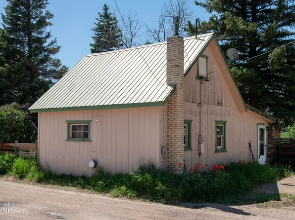 613 HEMLOCK Street, Hot Sulphur Springs, CO 80451