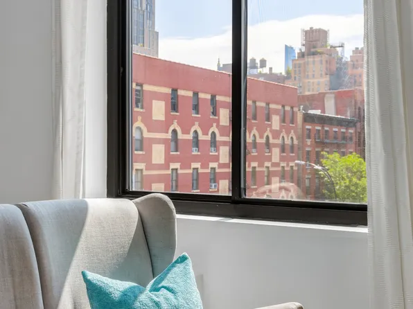 85 8th Avenue image 1 of 12