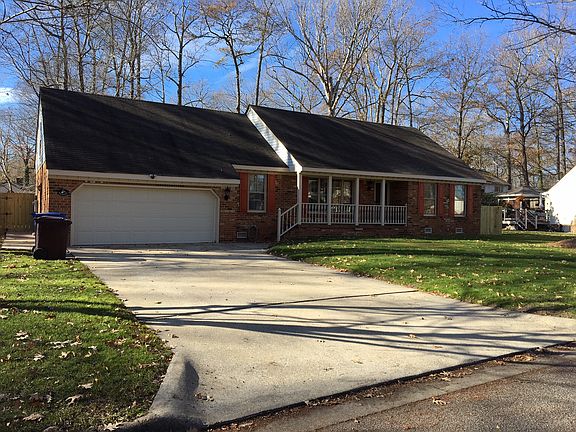 2nd image of 712 Donnington Dr