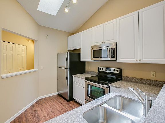 5th image of 7609 Edinborough Way APT 4317