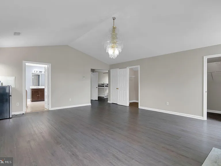 15704 Beau Ridge Dr — Photo 35
