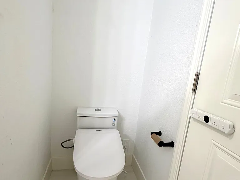 497 Williams St — Photo 26