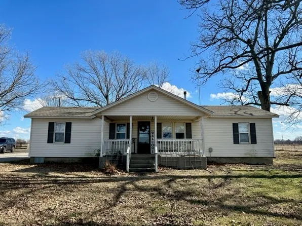 644 N White Oak Rd, Colcord, OK 74338