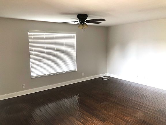 4th image of 613 NE 4th St APT 102