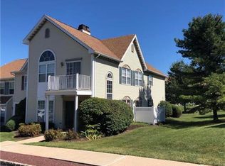 1945 Willings Ln, Hellertown, PA 18055
