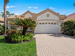 9234 Troon Lakes Dr, Naples, FL 34109