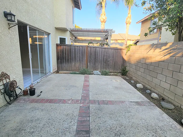 630 W Palm Ave #6 — Photo 20