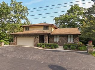 8450 116th St, Palos Park, IL 60464
