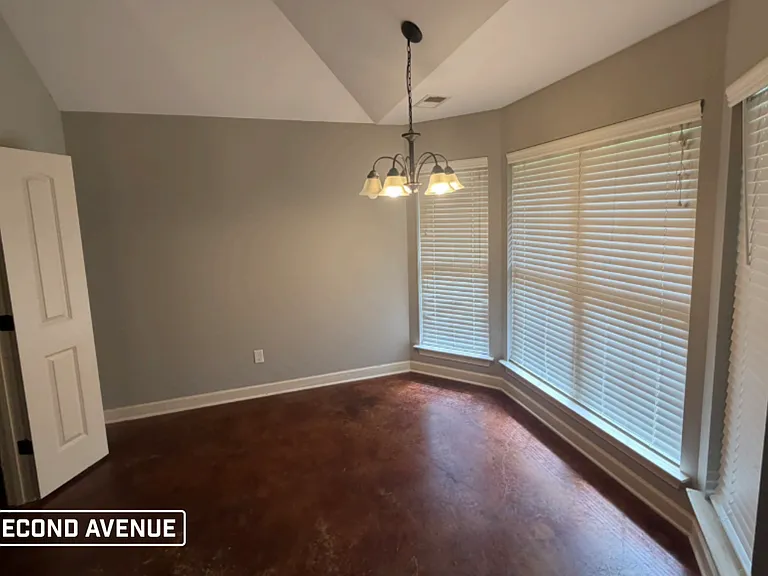 8963 Smith Ranch Dr — Photo 12