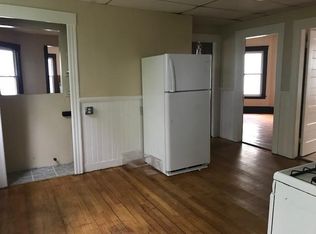 18 Upsala St APT 2, Worcester, MA 01610