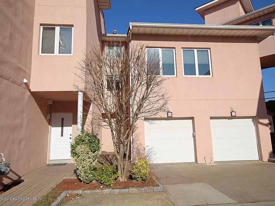 1st image of 65 Harbour Ct