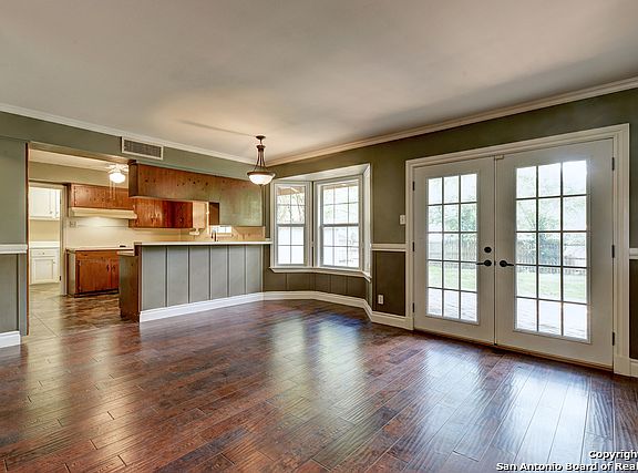 5th image of 7514 Bridgewater Dr