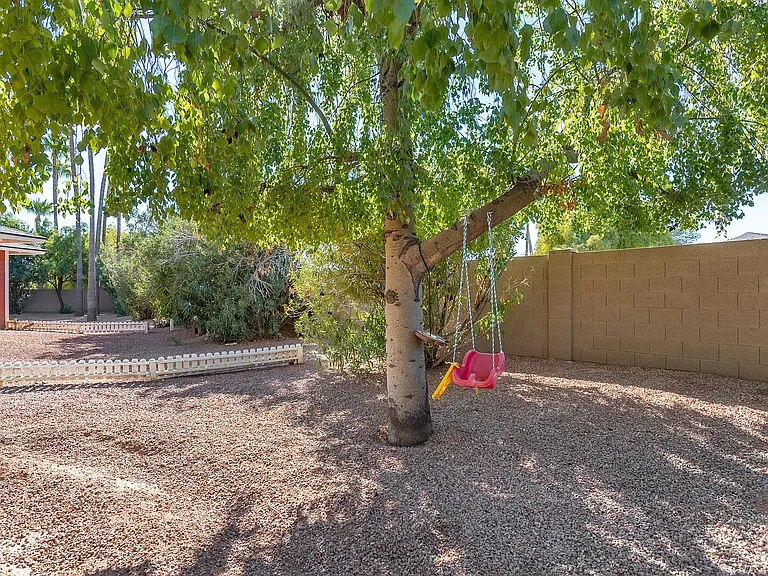 12140 N 76th Ct — Photo 88