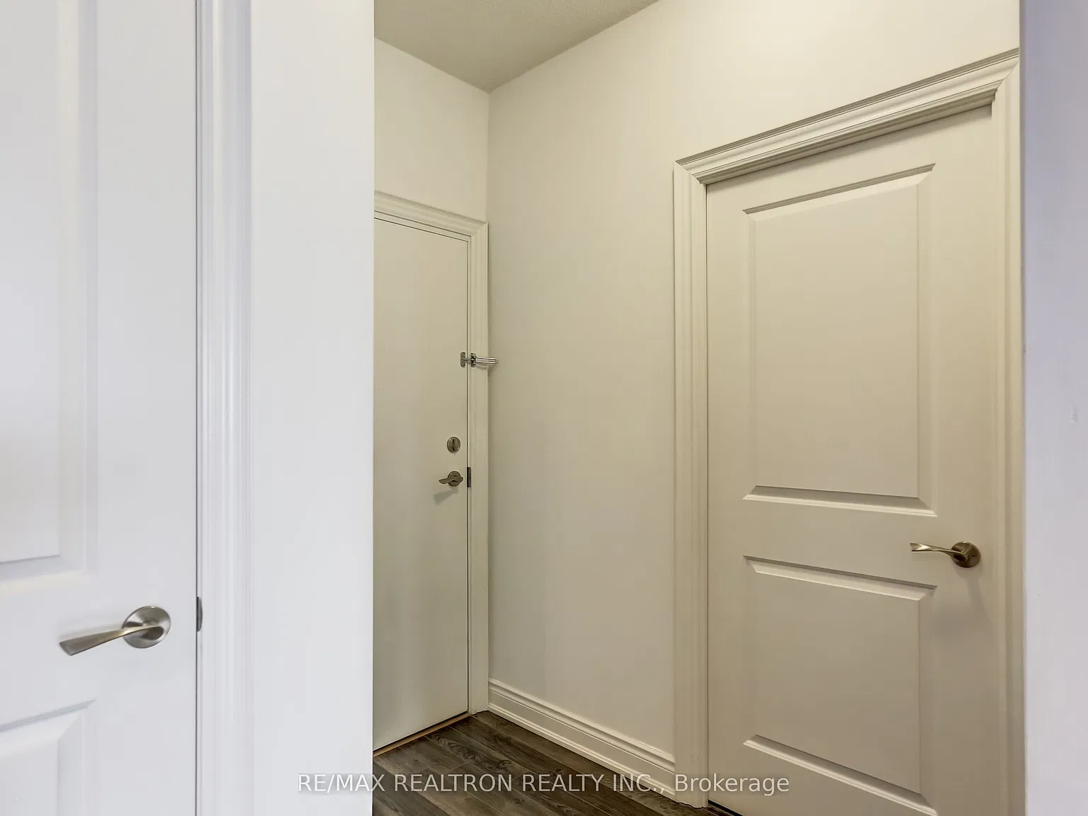 3 bed, $3,300 — Photo 3