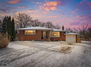 6 Oswego Park Rd, Haldimand County, ON N1A2W2