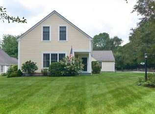 38 Twin Brooks Dr, South Easton, MA 02375