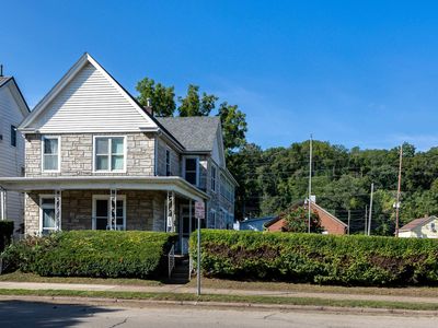 2687 Jackson St, Dubuque, IA, 52001