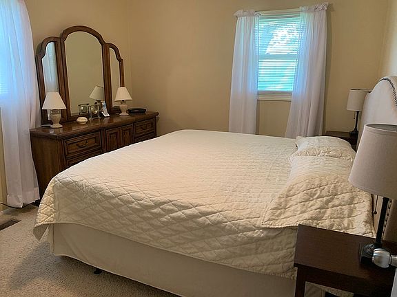 King size Bed/2 lg dressers