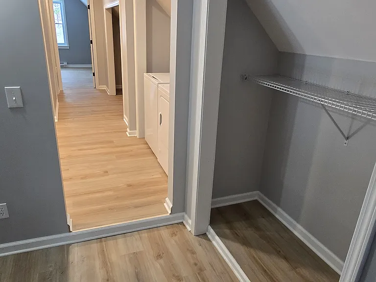 15 Benson St #C — Photo 8