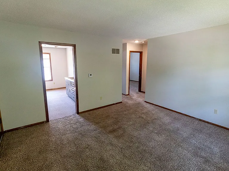 2908 Leeway Dr #B — Photo 8