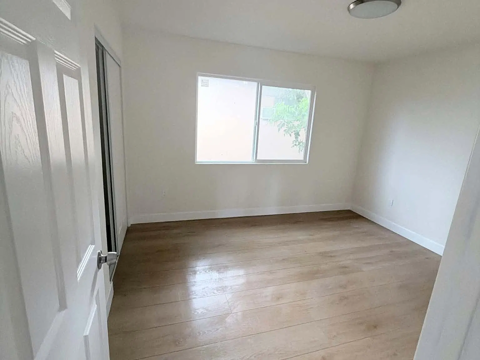 2 bed, $2,500 — Photo 4